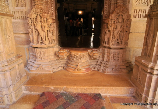 Jaisalmer temple jain 67