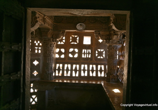 Jaisalmer temple jain 87