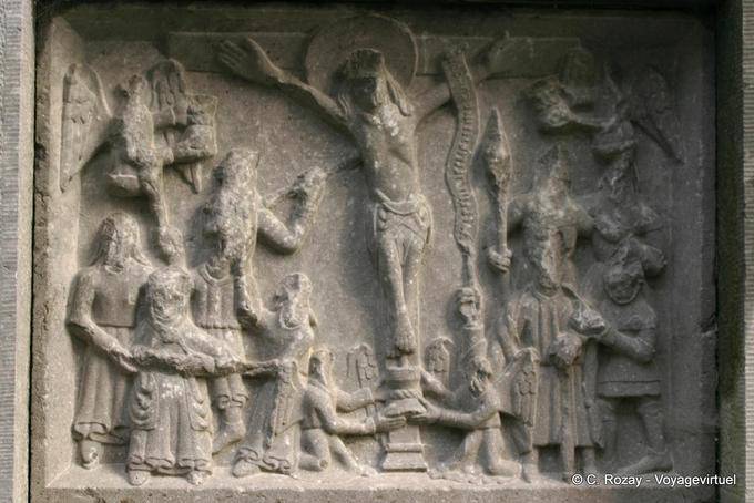 Crucifixion du Christ, sculpture médiévale, Ennis Abbey - Irlande
