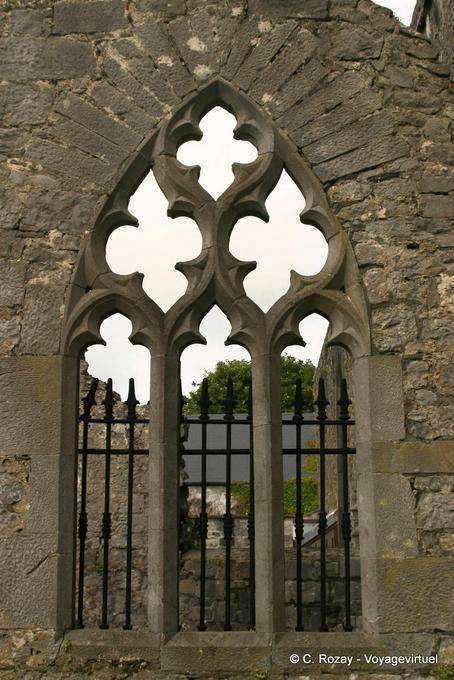 Fenêtre gothique du transept, Ennis Abbey - Irlande