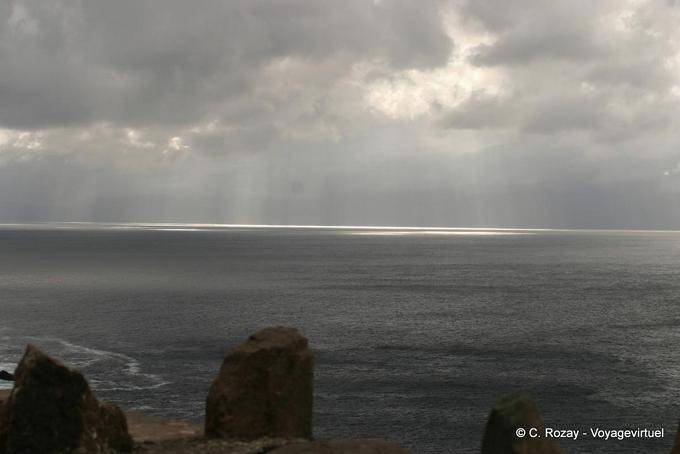 Sombre littoral depuis la région de Fahan, Dingle - Irlande