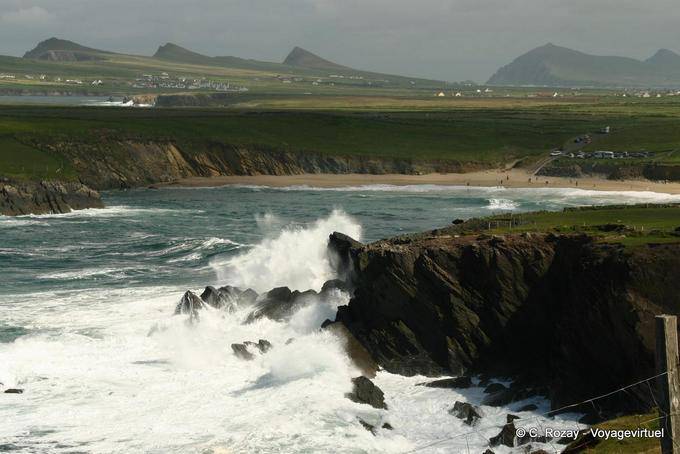 Langues de falaises et plage, presqu'île de Dingle - Irlande