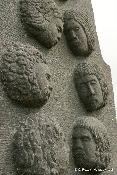 Monument at Dún an Óir Dingle - Irlande