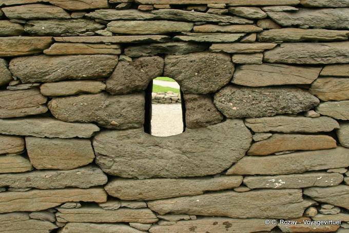 Détail du fenestron, Oratoire de Gallarus, Dingle - Irlande