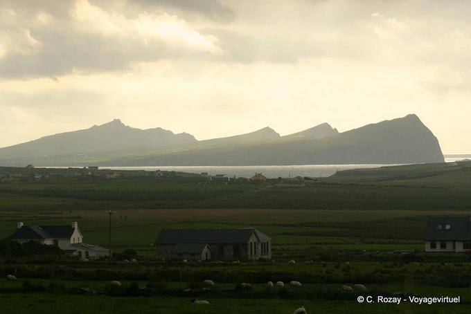 Panorama sur les sommets des Trois Soeurs (The Three Sisters), Dingle - Irlande