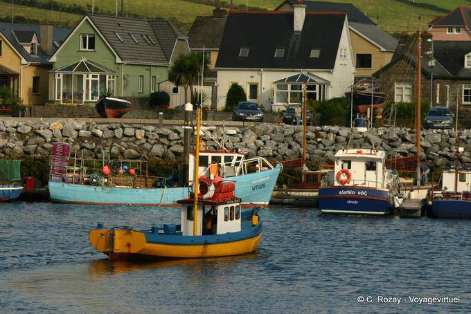 Bateaux dans le port de Dingle - Irlande