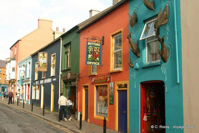 Dolphins in the Strand street, Dingle - Irlande