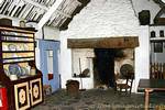 Intérieur irlandais dans une maison paysanne, Bunratty Folk Park, Irlande.