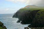 L'océan déchainé sur la côte de Cuas an Bhodaigh, Dingle, Irlande.