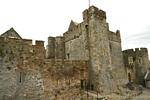 Le Château de Cahir, construit au 13e siècle une fortification appelée Cathair (fort de pierre), Irlande.