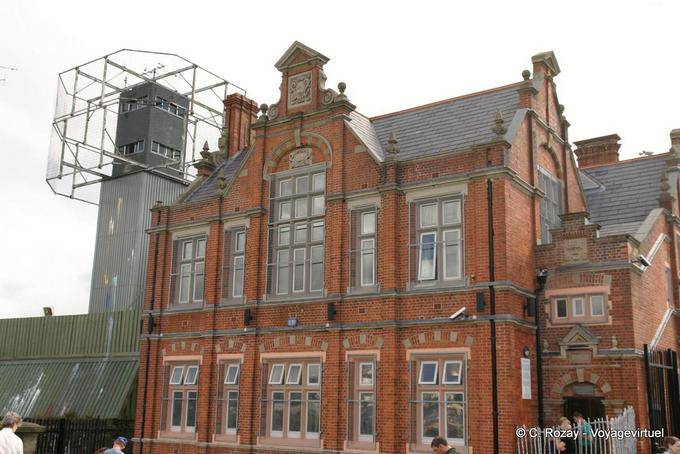 Verbal Arts Centre, Stable Lane and Mall Wall - Bishop Street, Londonderry - Irlande du Nord