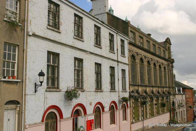 Façades d'immeubles dans une rue, Derry - Irlande du Nord