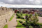 Les remparts entre Palace street et Stable Lane, Derry, Irlande du Nord.