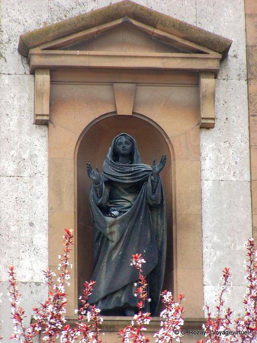 Vierge fleurie, Caltagirone, Sicile - Italie