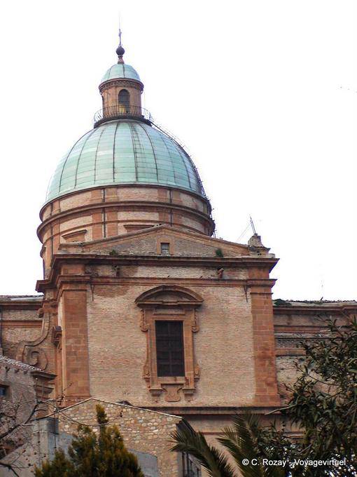 Dôme de la cathédrale de Caltagirone, Sicile - Italie