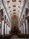 Intérieur de la cathédrale baroque de San Pietro, Modica, Italie.