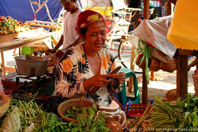 Sourire de femme, Banyuwangi, Java - Indonésie