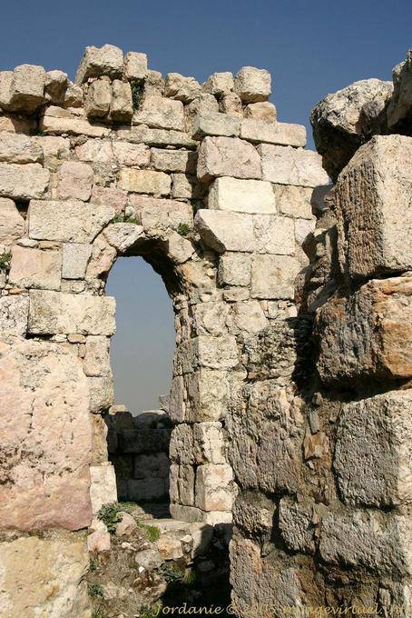 Passage dans la muraille de la Citadelle Jabal al-Qal'a, Amman - Jordanie