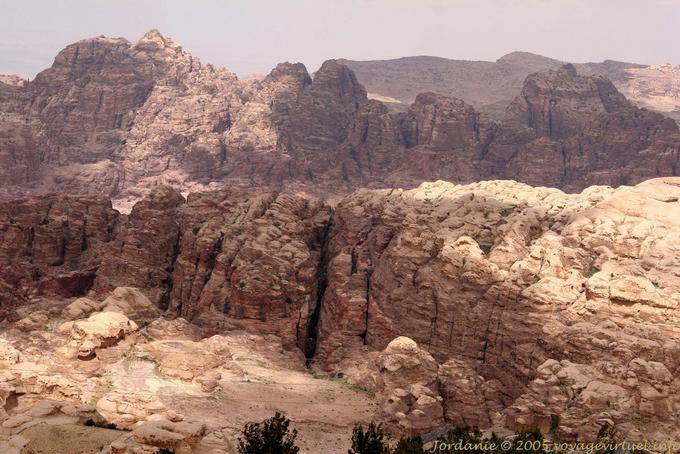 Paysage torturé du Siq Al-Barid, Little Pétra - Jordanie