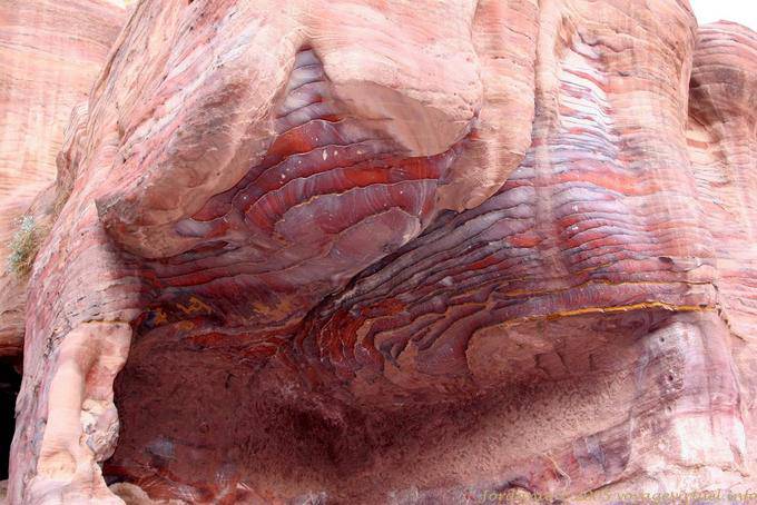 Autre exemple de la cémentation de grains de sable composant la roche, Khubta, Pétra - Jordanie