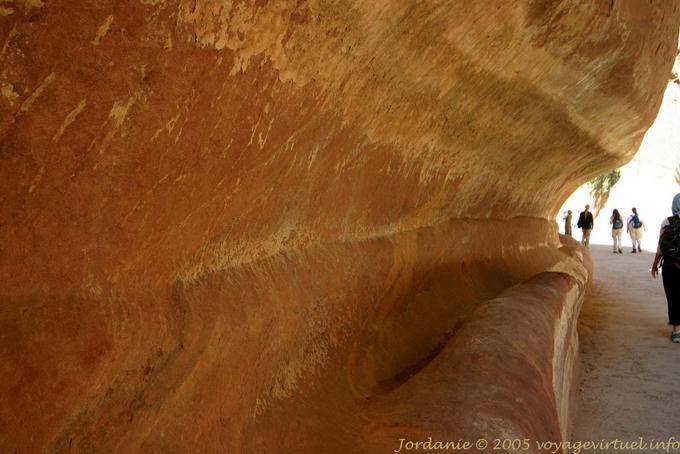 Système d'aqueduc pour acheminer l'eau, Sîq, Pétra - Jordanie