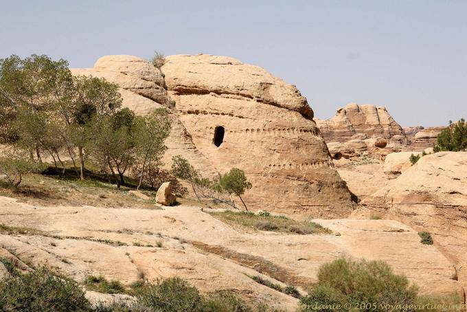 Nécropole de Gaia, entrée du Siq, Pétra - Jordanie