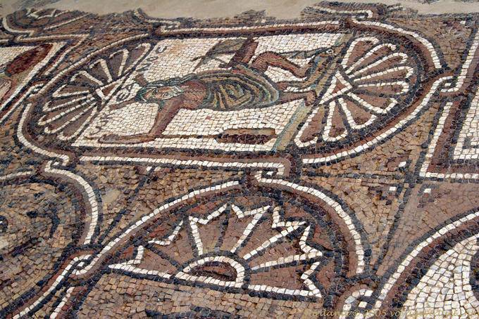 Mosaïque du dieu de la mer, église byzantine de Pétra - Jordanie