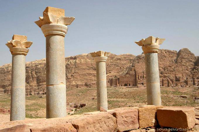 Colonnes restaurées de l'église byzantine, Pétra Ville Basse - Jordanie