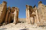 Propylées du Temple d'Artemis, Jerash, Jordanie.