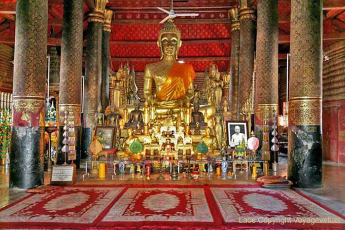 Salle de prière du Suwannaphumaham Temple, Wat Mai, Luang Prabang, Laos