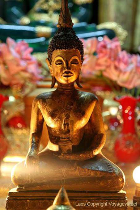 Light Buddhist, Wat Mai, Luang Prabang, Laos