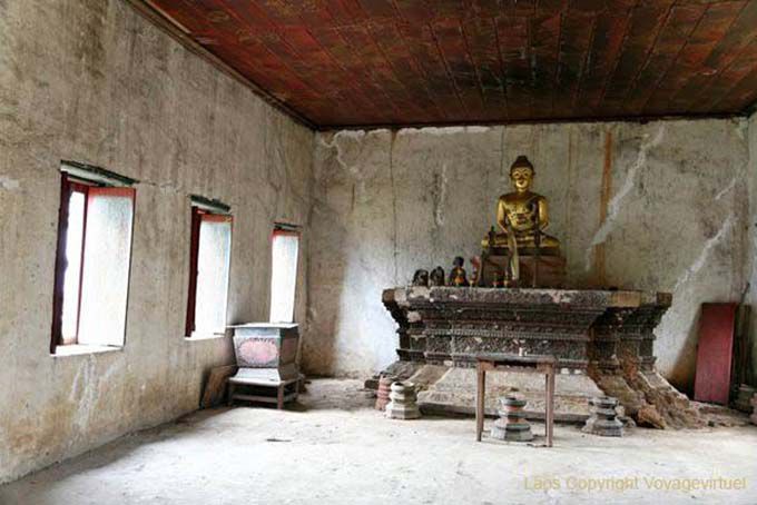 Le très vieux temple Wat Chom Phe, Luang Phrabang, Laos