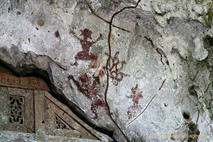 Antiques dessins à Tham Phum, Pak Ou, Laos