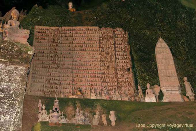 Etagère à bouddhas, Pak Ou, Laos