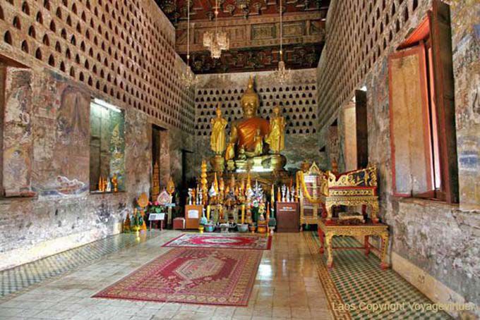 Photo interdite su sein des seins, Vat Sisakhet, Vientiane, Laos