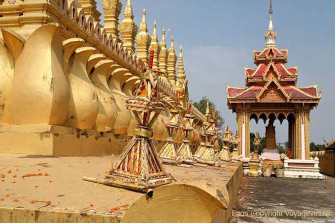 Mur extérieur en forme de lotus, Pha That Luang, Vientiane, Laos