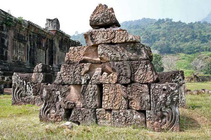 Tentative de restauration, Wat Phou, Laos