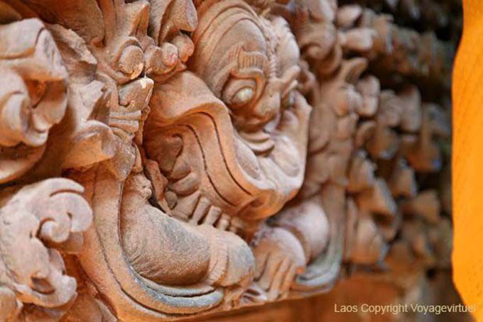 Gros-plan sur décoration, Wat Phou, Laos