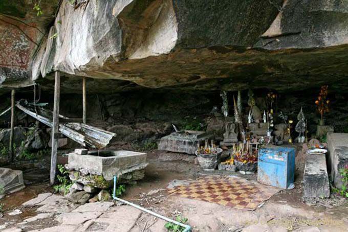 Grotte et source, Vat Phou, Laos