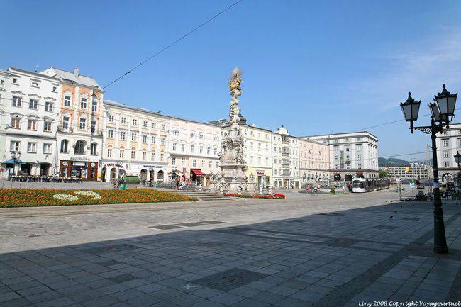 Hauptplatz, rive droite, Linz - Autriche