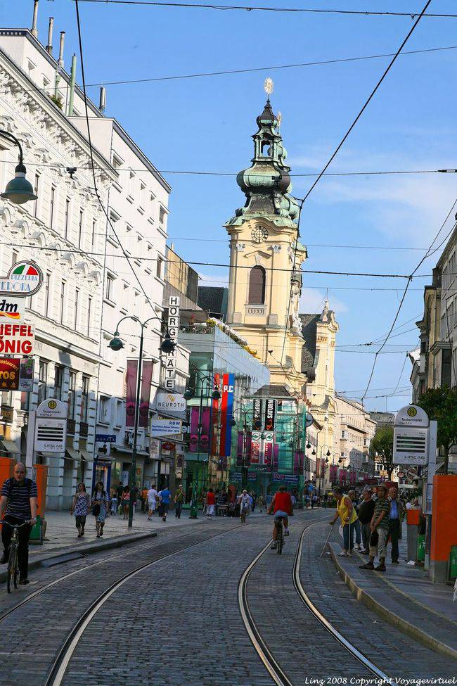 Landstrasse, Taubenmarkt, vue depuis un arrêt de tram, Linz - Autriche