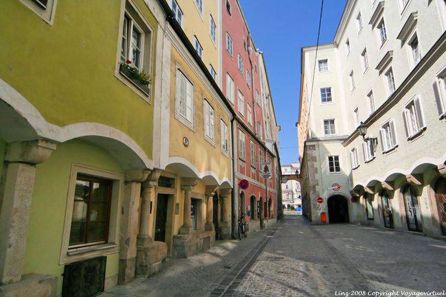 Pfarrgasse, antiques arcades, Linz - Autriche