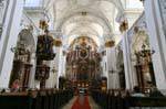 Ignatiuskirche, Alterdom, la chaire et la nef, Linz, Autriche.