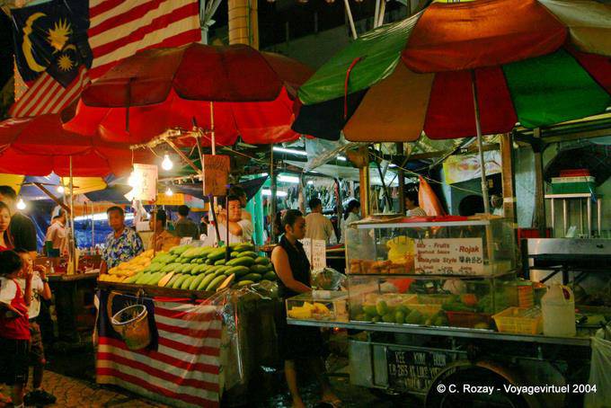 Promenade dans le marché durant la nuit, Kuala Lumpur - Malaisie