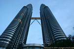 Les Tours jumelles Petronas, conçues par l’architecte argentin Cesar Pelli, Kuala Lumpur, Malaisie.