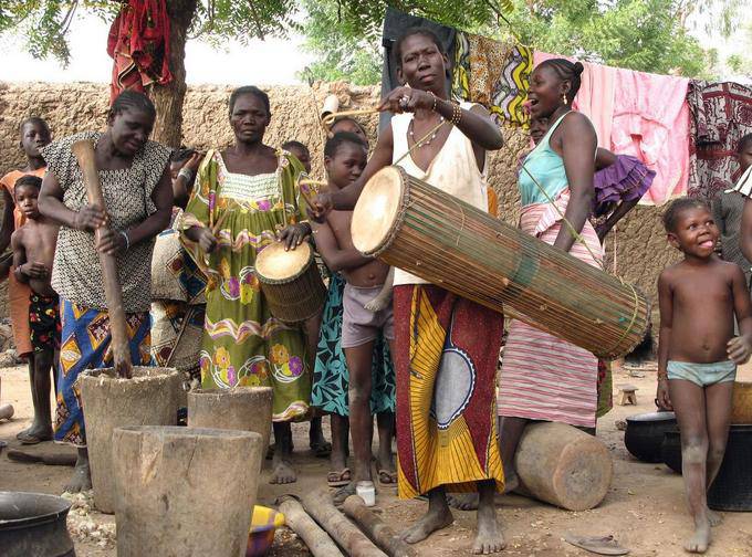 Vers Sokoura Village Griots Mali