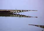 Massina, reflet de pointe de pirogue décorée, Mali.