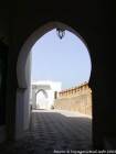 Promenade sur les remparts de la médina, Asilah, Maroc.