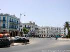 Façades sur la place de la Libération, Larache, Maroc.