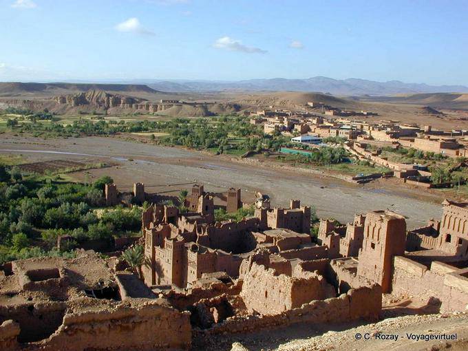 Ait Benhaddou, vue depuis la kasbah - Maroc